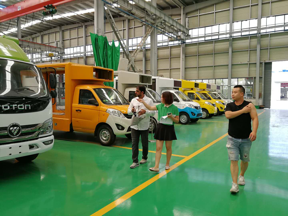程力重工產(chǎn)品“精工制造、精益求精”——外貿(mào)出口客商不期而至，訂單紛至踏來