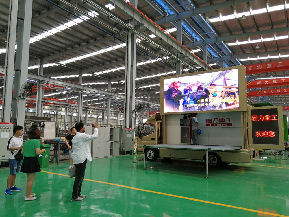 程力重工產(chǎn)品“精工制造、精益求精”——外貿(mào)出口客商不期而至，訂單紛至踏來
